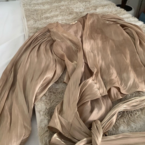 Gold Slinky Top - Picture 4 of 4